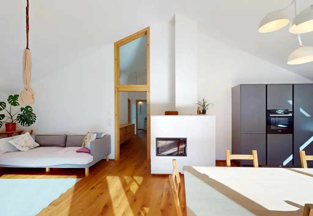 „Licht. Luft. Luxus. – Penthouse Axams“