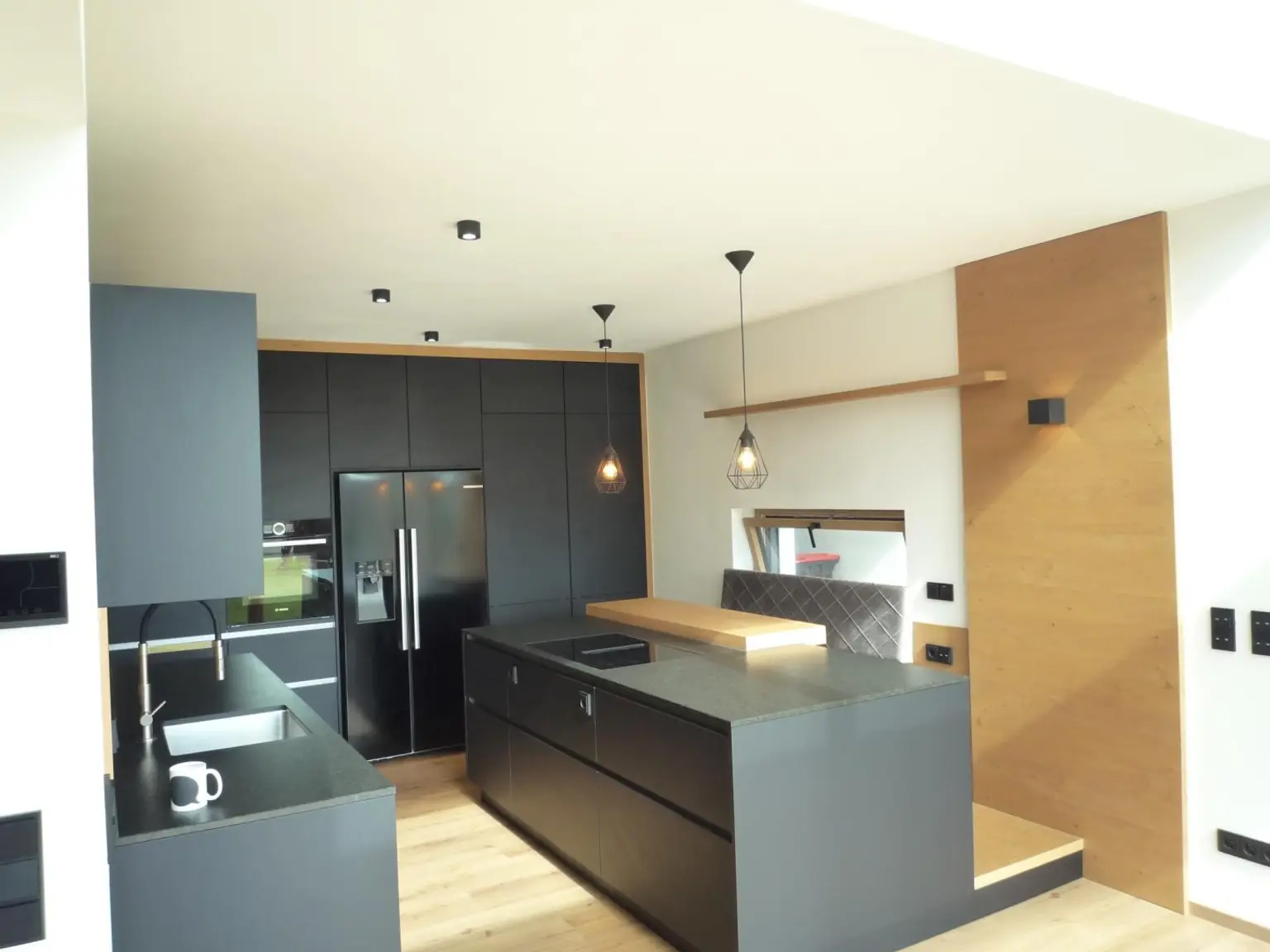 Küche mit Bosch Geräten