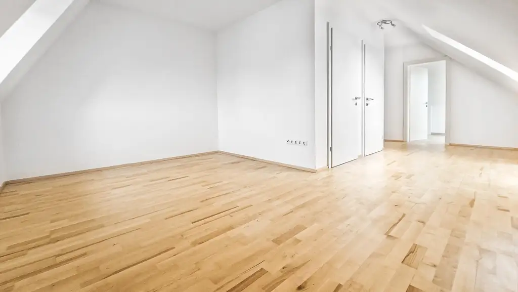 Niedrigenergie-Doppelhaushälfte in Mauer. 5 Zimmer, Terrasse, Garten und Autostellplatz