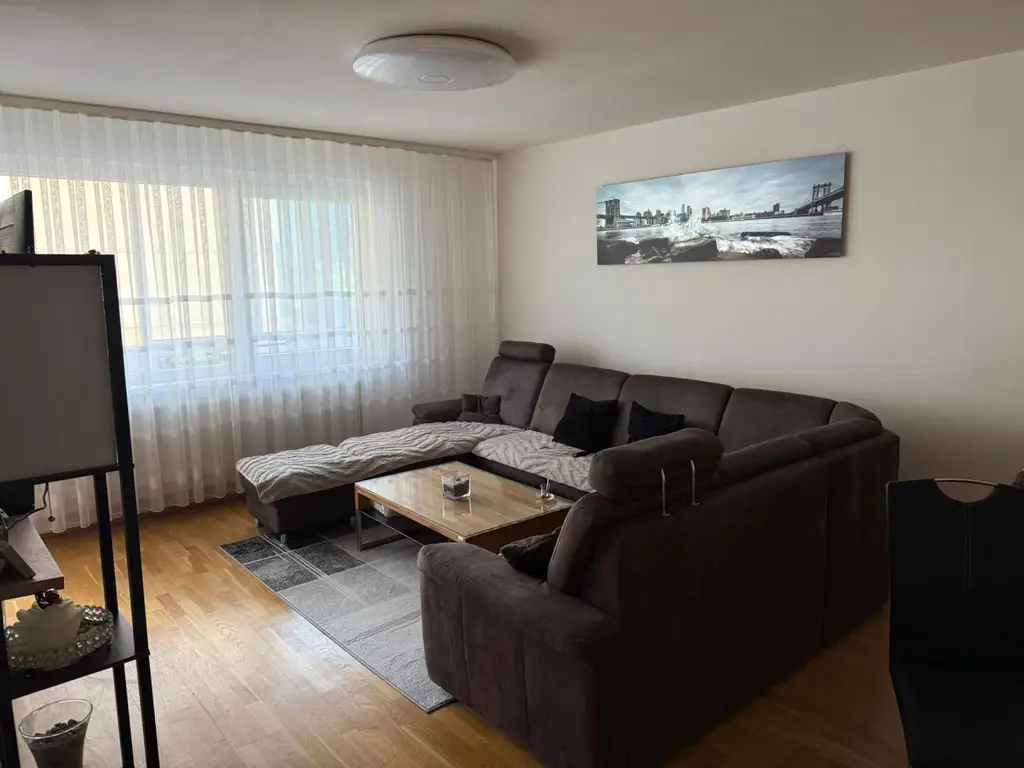 Moderne Eigentumswohnung in Wels – 4 Zimmer, Loggia & hochwertig saniert