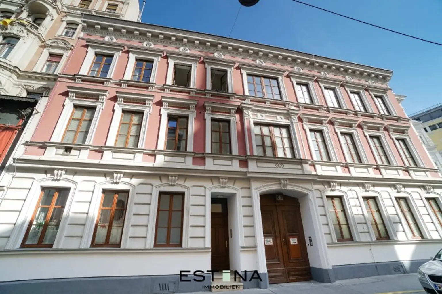 Lichtdurchflutete Dachgeschoss-Maisonette mit großzügiger Dachterrasse - Nahe U4 Pilgramgasse