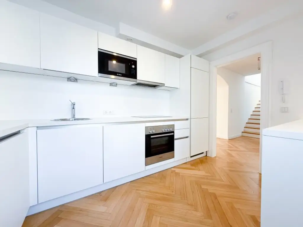 Exklusive 3-Zimmer-Dachgeschoßwohnung mit Klimaanlage und Dachterrasse – Kärntner Ring, 1010 Wien