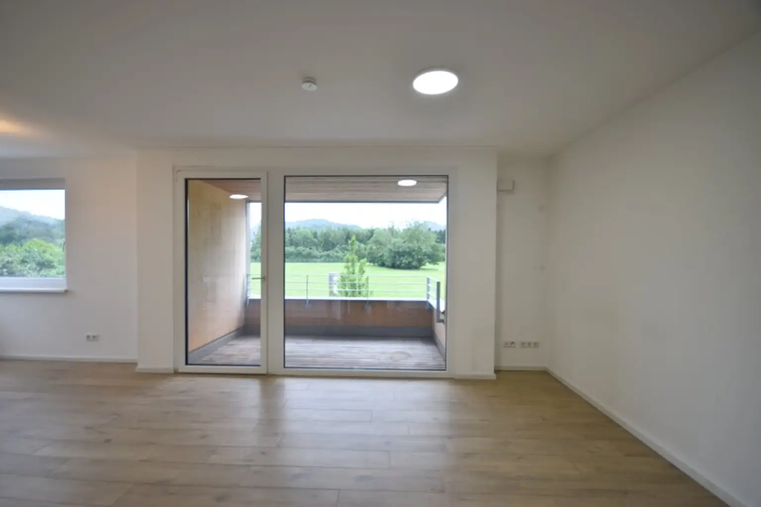 Wohn- Ess- Kochbereich - Modernes 2 Zimmer Appartement mit großer Loggia und Bergblick Miete Grödig Salzburg