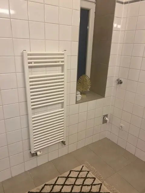 UNBEFRISTET: Charmante Altbauwohnung nahe Volkstheater