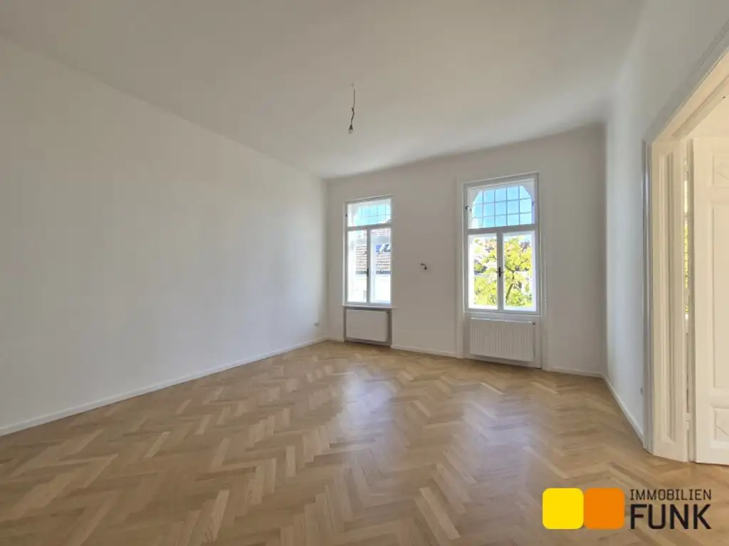 Herrschaftliche 5-Zimmerwohnung mit Balkon