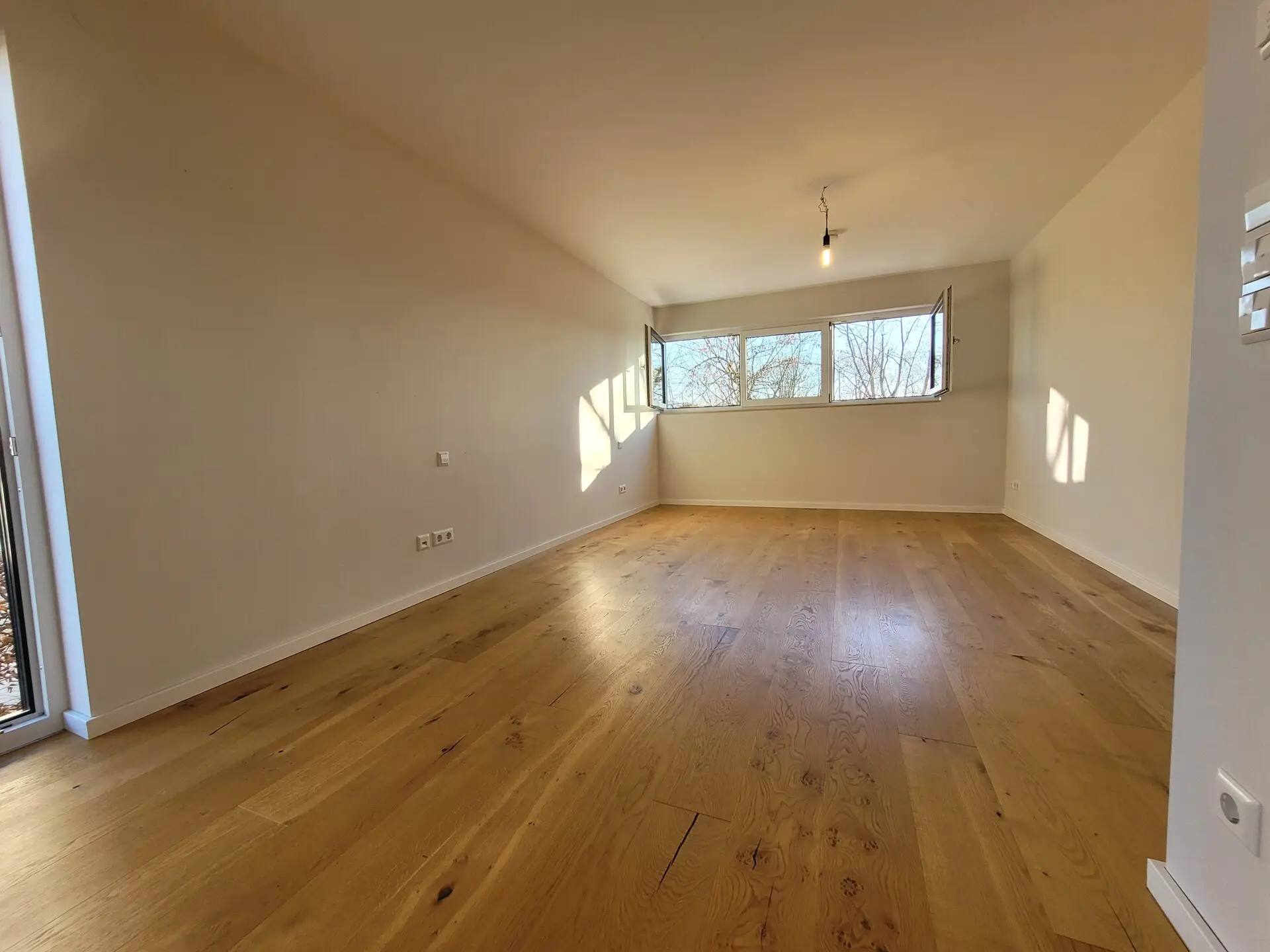 Schlafzimmer Ansicht 1