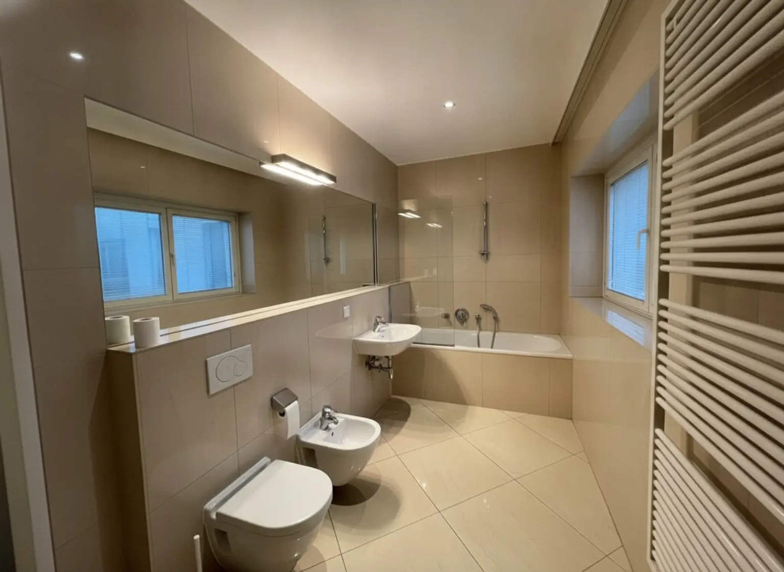 In Renovierung - UNBEFRISTET: Klimatisierte, helle Wohnung mit fantastischem Blick auf den Stephansdom / Under renovation – UNLIMITED RENT: Air-conditioned, bright flat with a fantastic view of St Stephen’s Cathedral