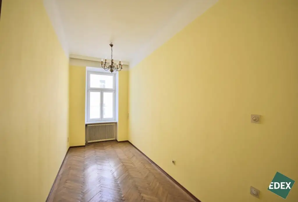 96 m² Altbauwohnung im 1. Stock mit Lift – zum Sanieren