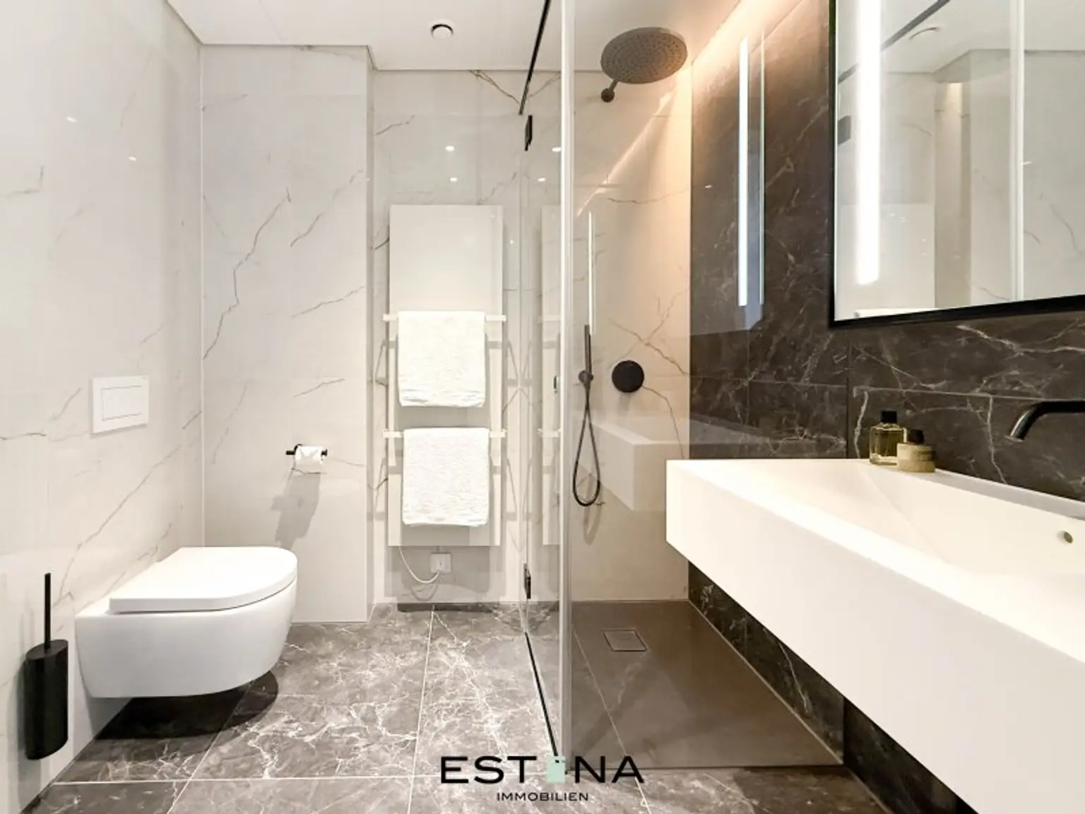 Voll möblierte Singlewohnung mit Concierge und Wellness - U1 Station