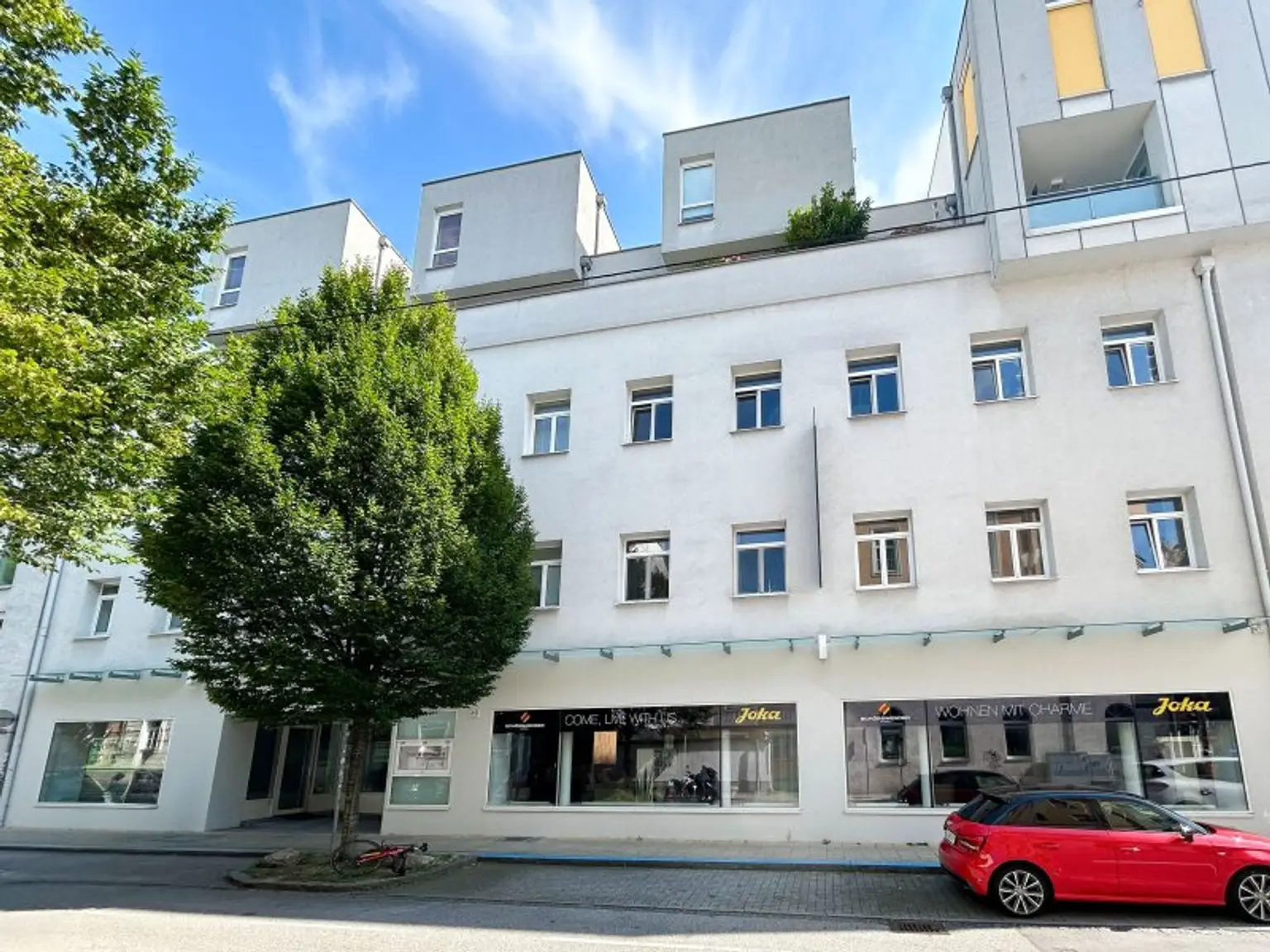 Nähe Landstraße: Moderne 3-Zimmer Wohnung mit Balkon und TG-Parkplatz zu mieten!