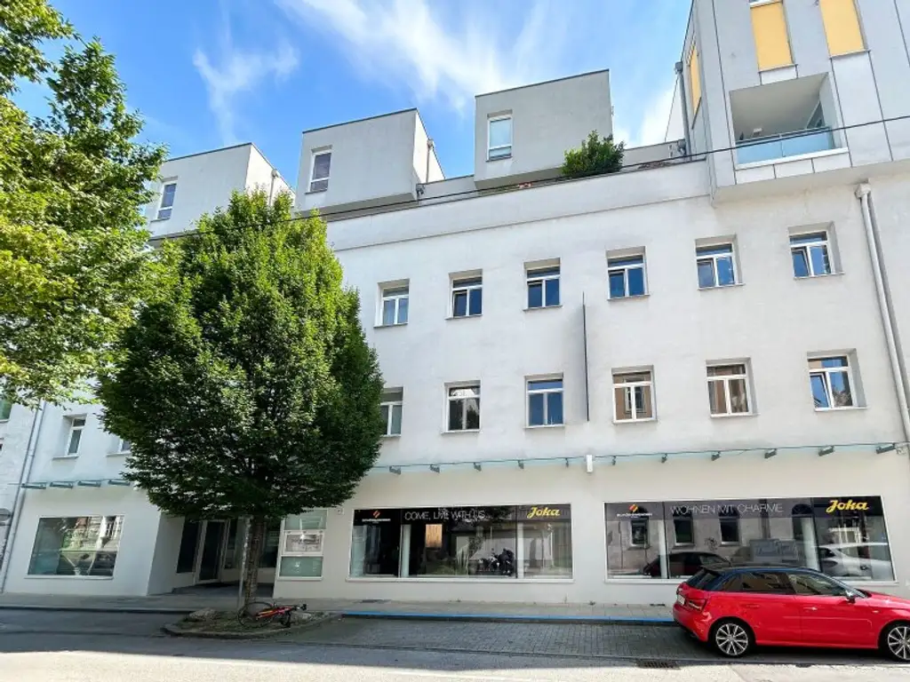 Nähe Landstraße: Moderne 3-Zimmer Wohnung mit Balkon und TG-Parkplatz zu mieten!