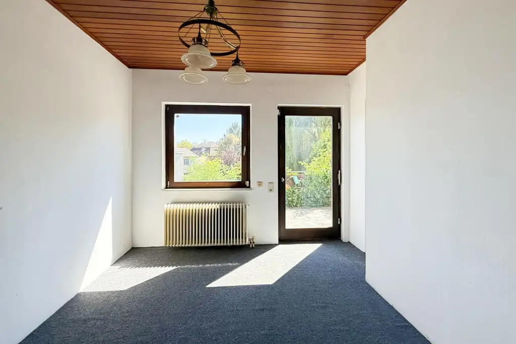 Traumhaftes Gartenparadies in Maurer BESTLAGE