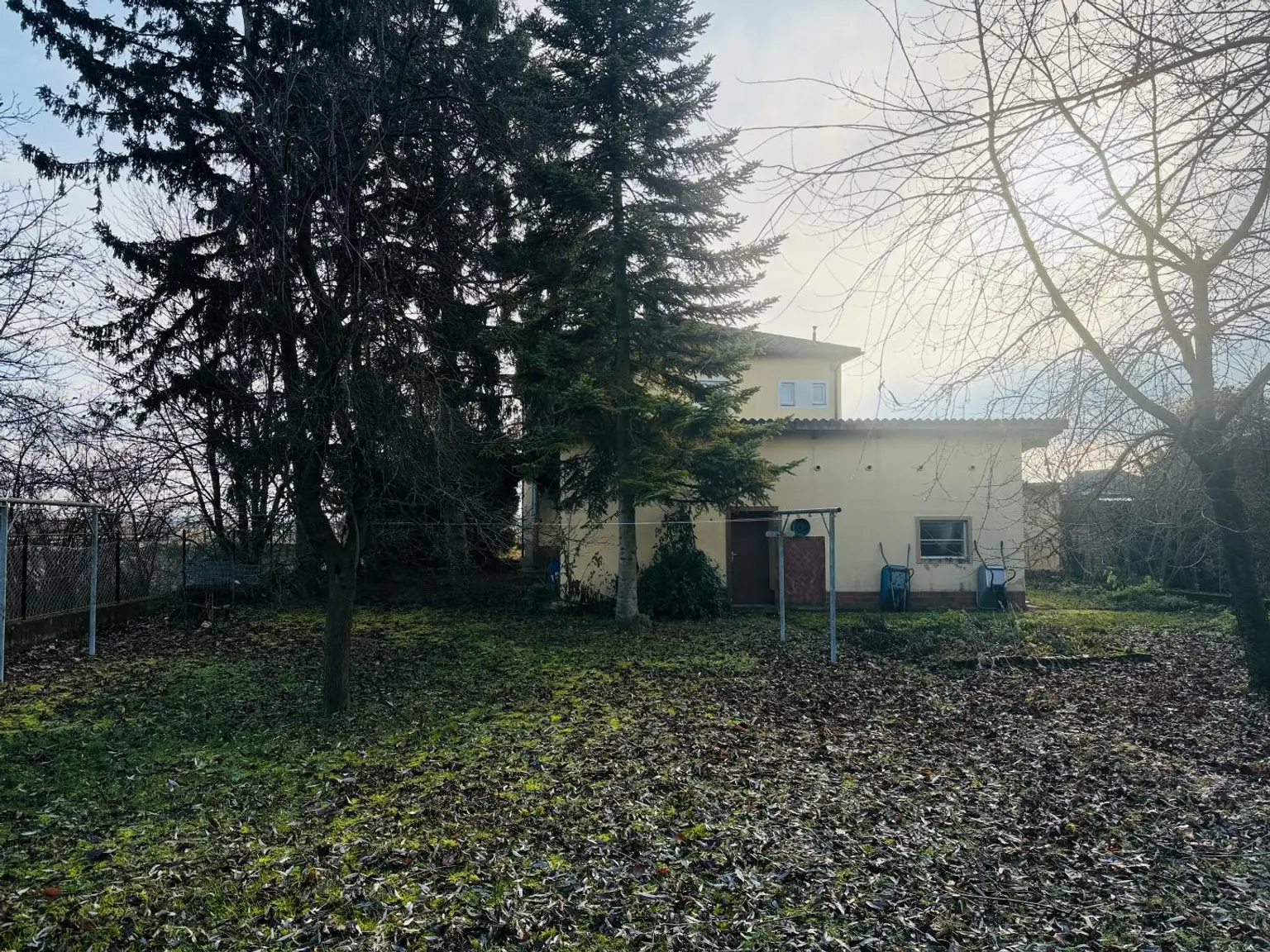 Hausansicht vom Garten