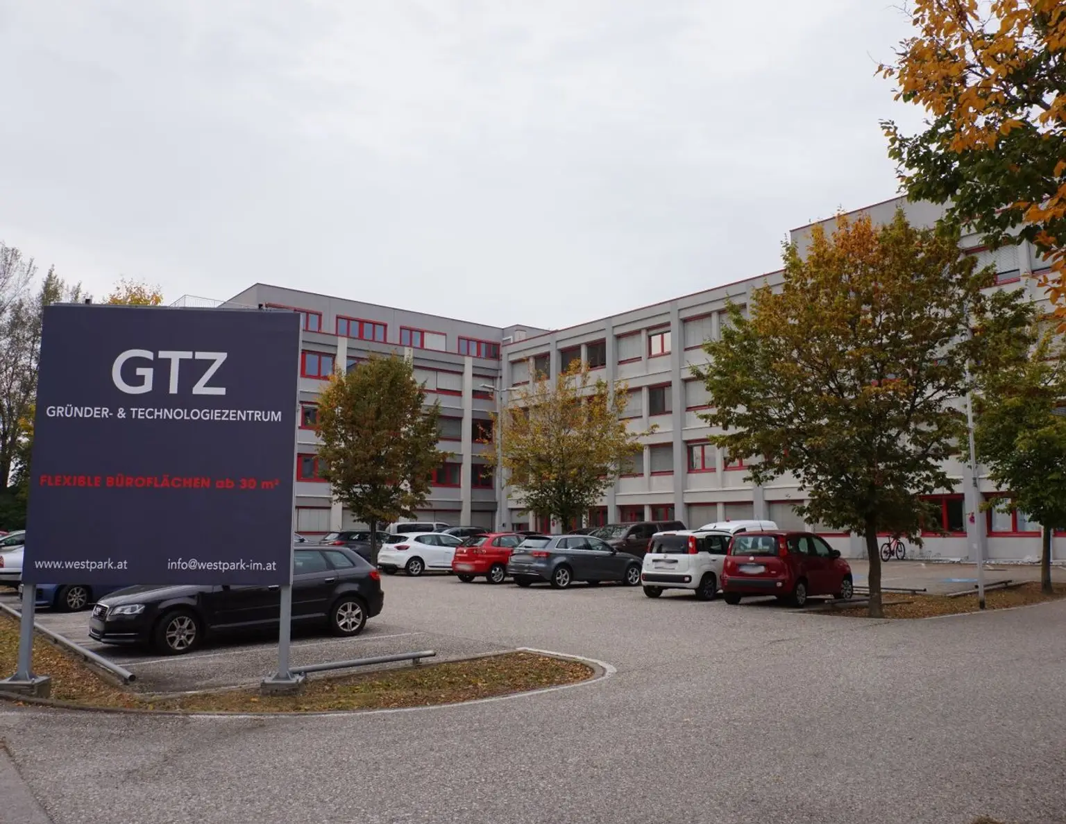 Topaktuelles Angebot ! GTZ - Büro mit Klimaanlage