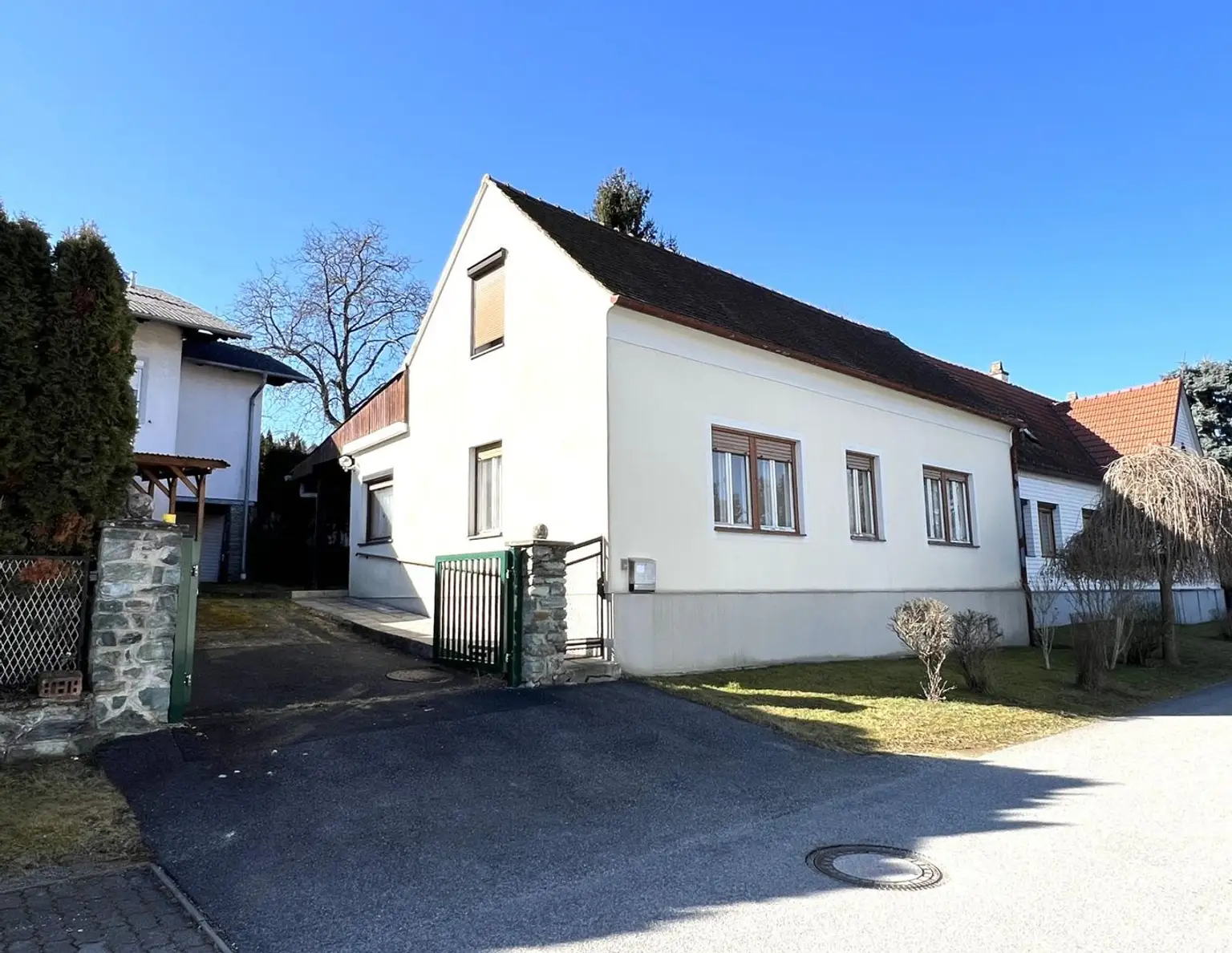 Einfamilienhaus auf kleinem Grundstück, sofort verfügbar!