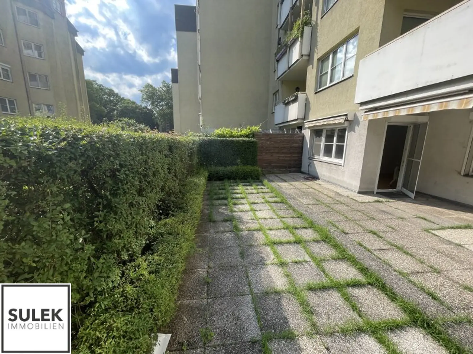 Lichtdurchflutete Gartenwohnung mit toller Ausstattung bei Ober St. Veit