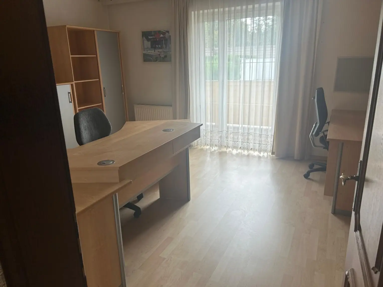 2 Familienhaus mit Pool und Outdoorküche/Poolhaus - Garage für 3 Autos -SOFORT VERFÜGBAR-DACHBODEN AUSBAUBAR