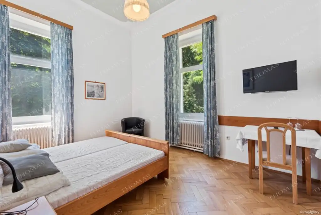 Kurparkjuwel "Villa Clar" - Boutiquehotel, Restaurant & 3 Geschäftsflächen