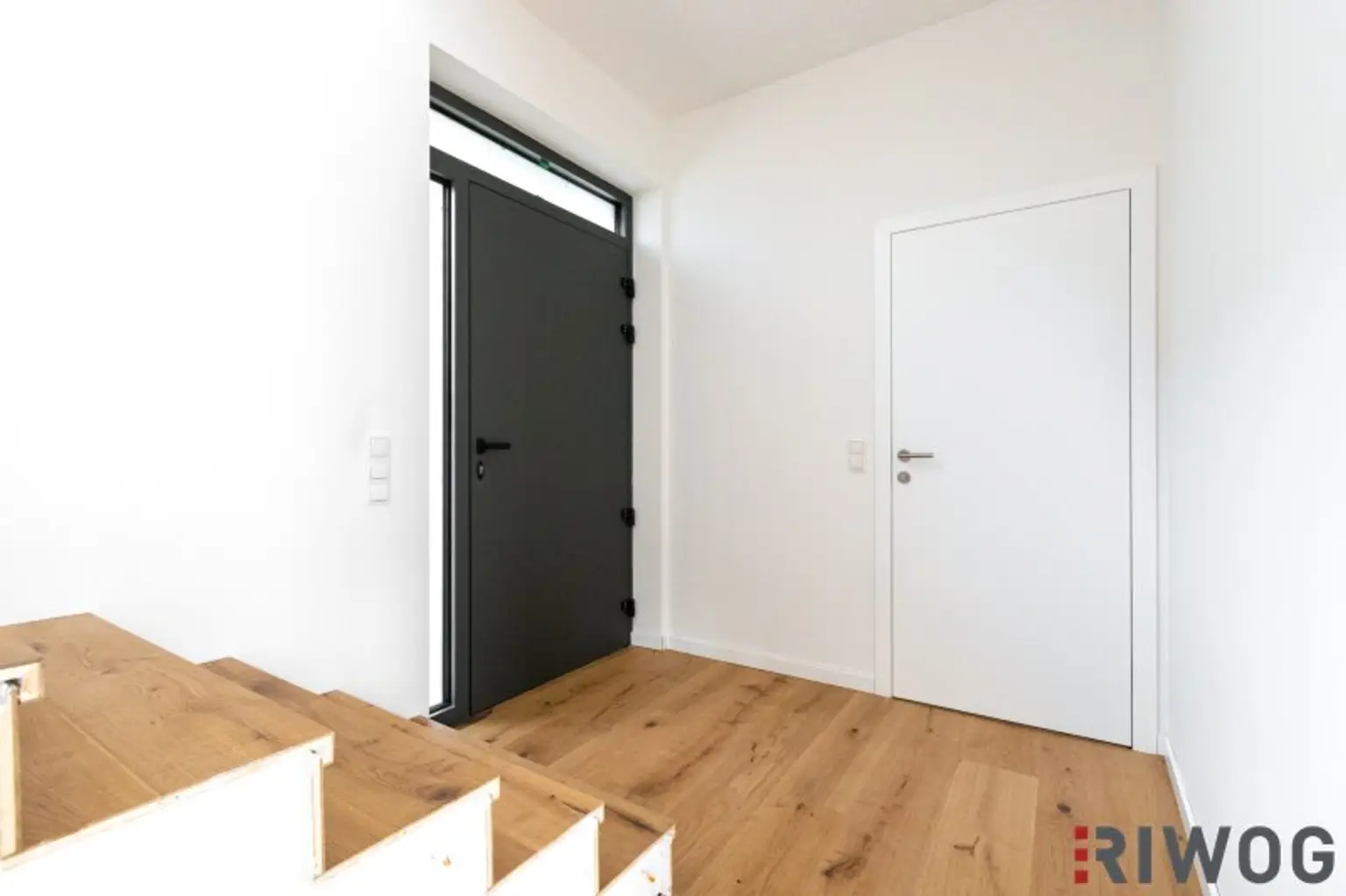 ERSTBEZUG | Exklusive Doppelhaus-Einheit | ca. 353 m² Garten | 4-5 Zimmer | Luftwärmepumpe | 2 KFZ-Stellplätze | 5 Min. ins Zentrum Perchtoldsdorf