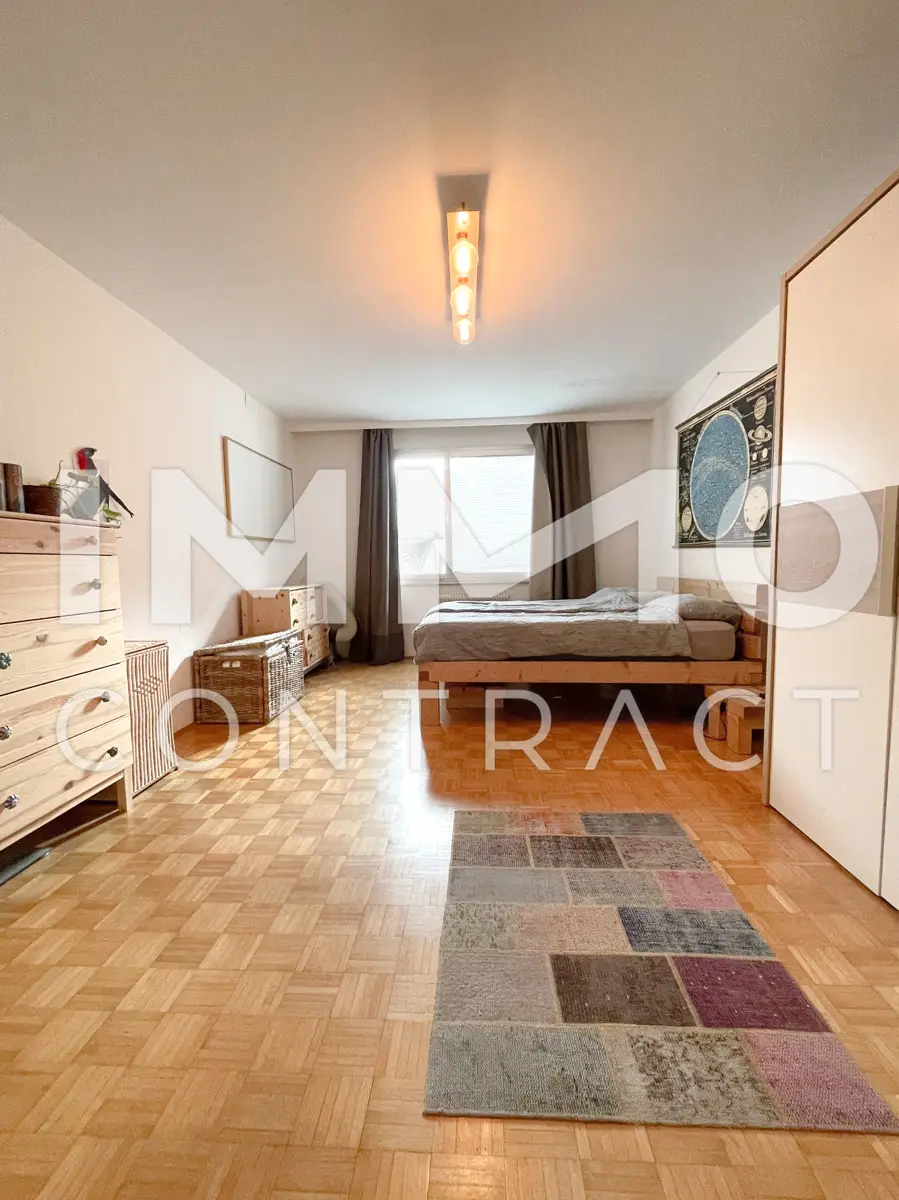 WARMMIETE! IDEALE WG ODER FAMILIENWOHNUNG  MIT LOGGIA! 4 ZIMMER + SEPARATE KÜCHE!