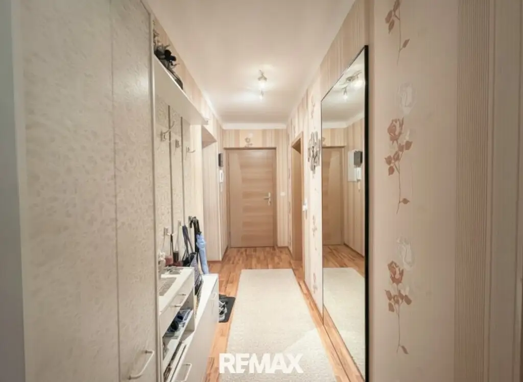 Frisch renoviert! Helle 3-Zimmer-Wohnung mit neuem Bad, neuer Elektrik, moderner Küche & Grünblick in Kapfenberg