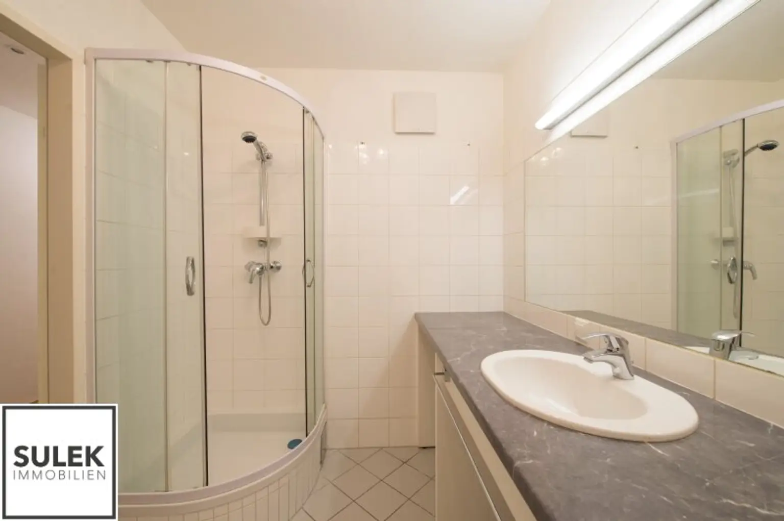 Jetzt vormerken: großzügige 2-Zimmer- EG-Neubauwohnung in ruhiger Einbahnstraße in 1180 Wien ab 1.10.25!