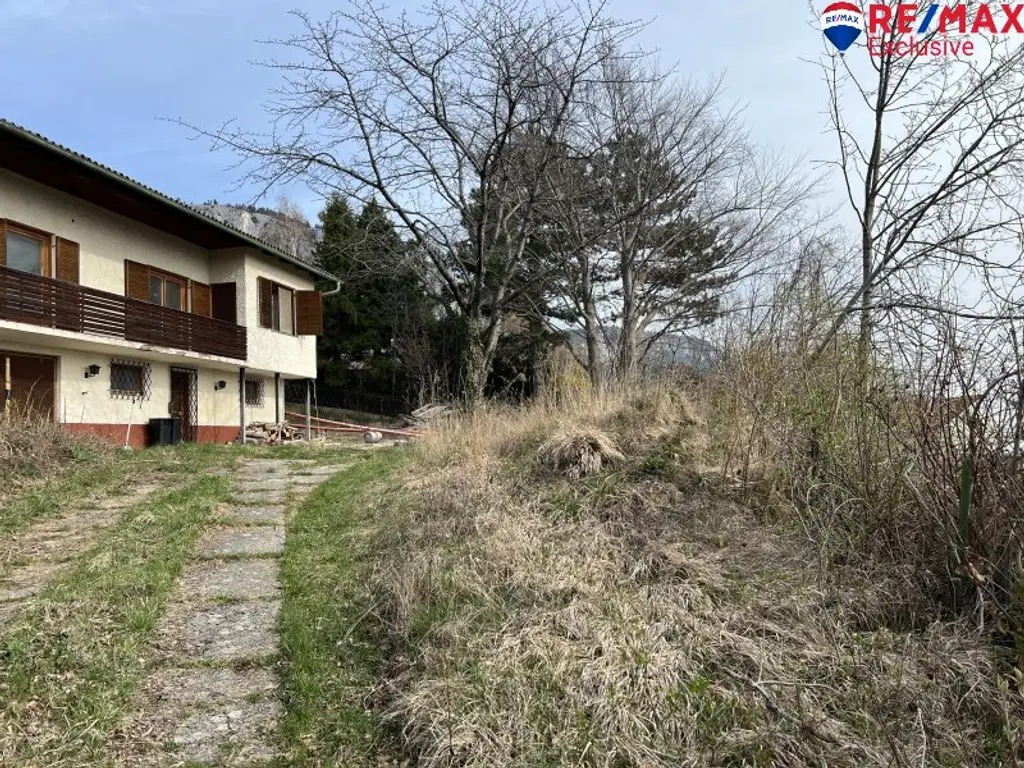 Der Hohen Wand und dem Schneeberg so nah! Sanierungsbedürftiges Einfamilienhaus mit Garten und Garage!