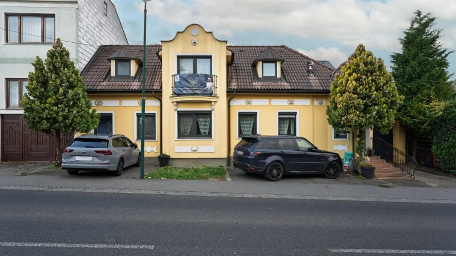 Paradies-Liebhaber aufgepasst! Detailreiches Ein oder Mehrfamilienhaus!