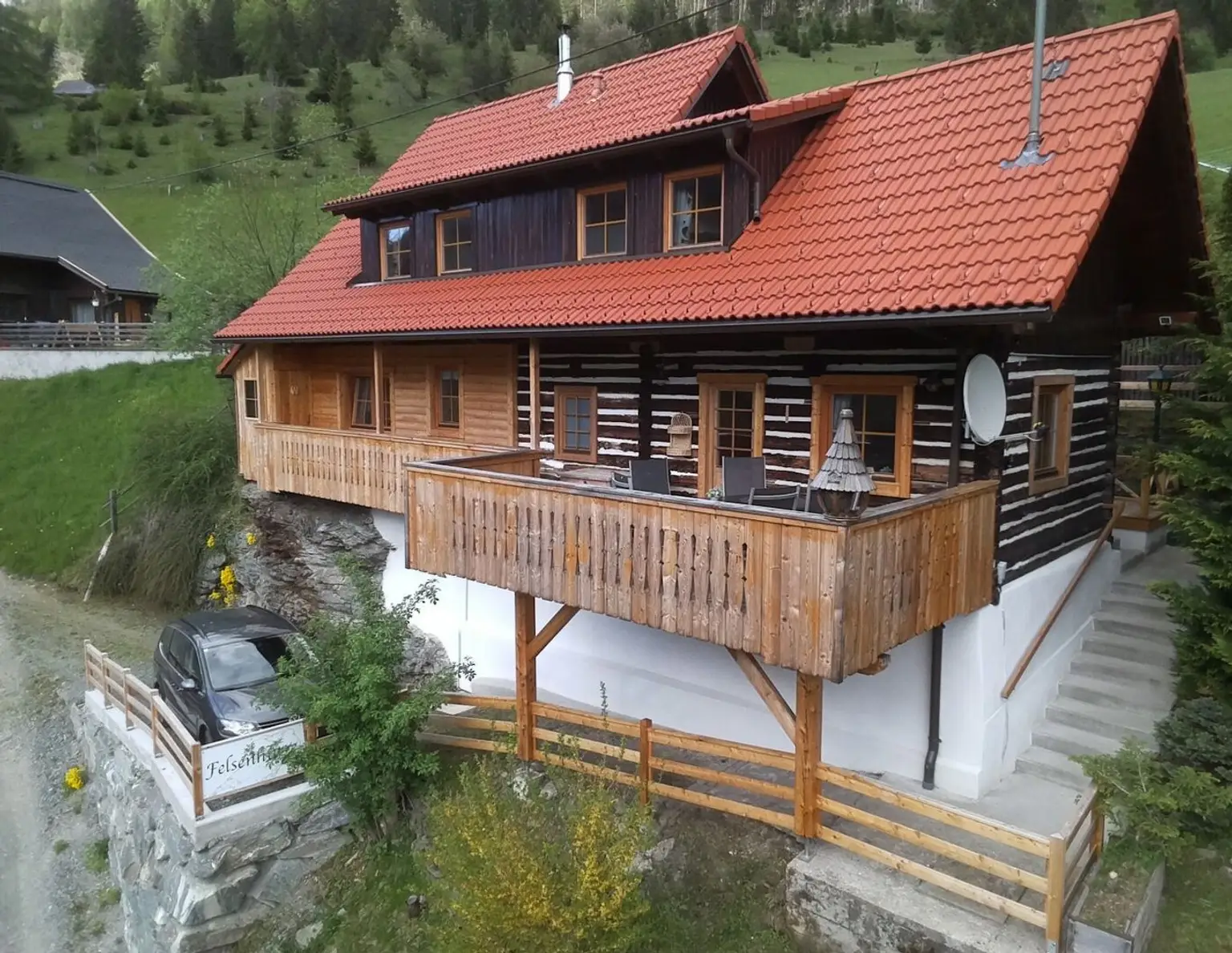CHALET FÜR 7 - 8 PERSONEN IN KÄRNTEN MIT UNVERBUNDENER AUSSICHT In der Nähe der Ski- und Wandergebiete Bad Kleinkirchheim & Turracher Höhe!