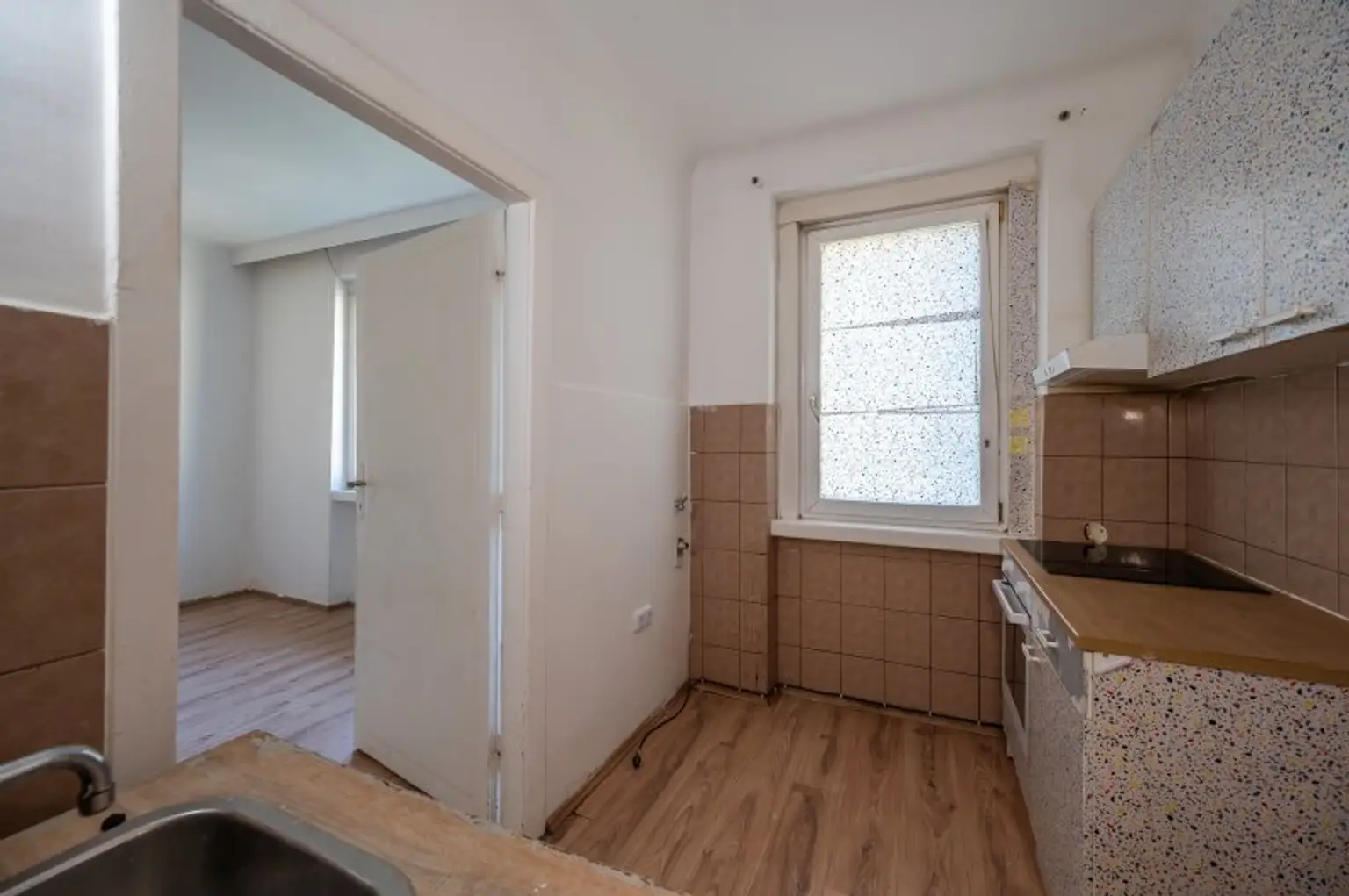 ++NEU++ 2-Zimmer Altbau-Wohnung zum Sanieren – entfalten Sie Ihr Wohntraum-Potenzial!