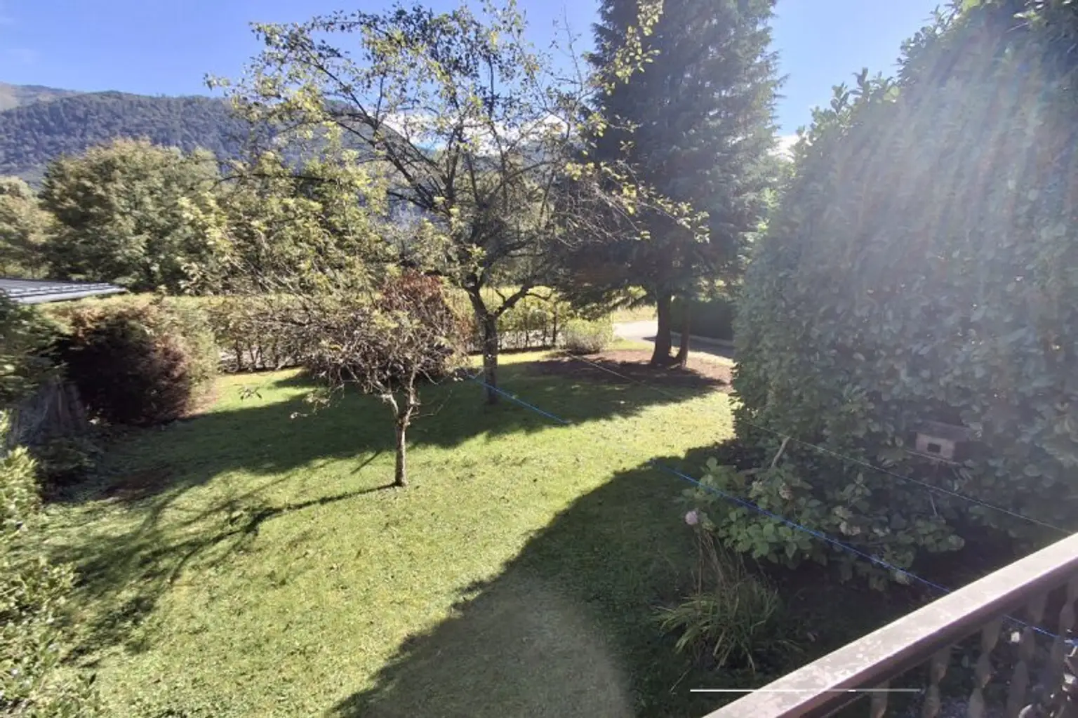 Großzügiges Grundstück mit Altbestand für Ihre individuellen Gestaltungsideen