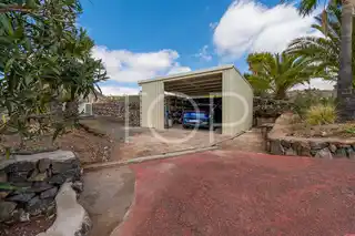 Villa-San-Miguel-cochera-taller-Teneriffa