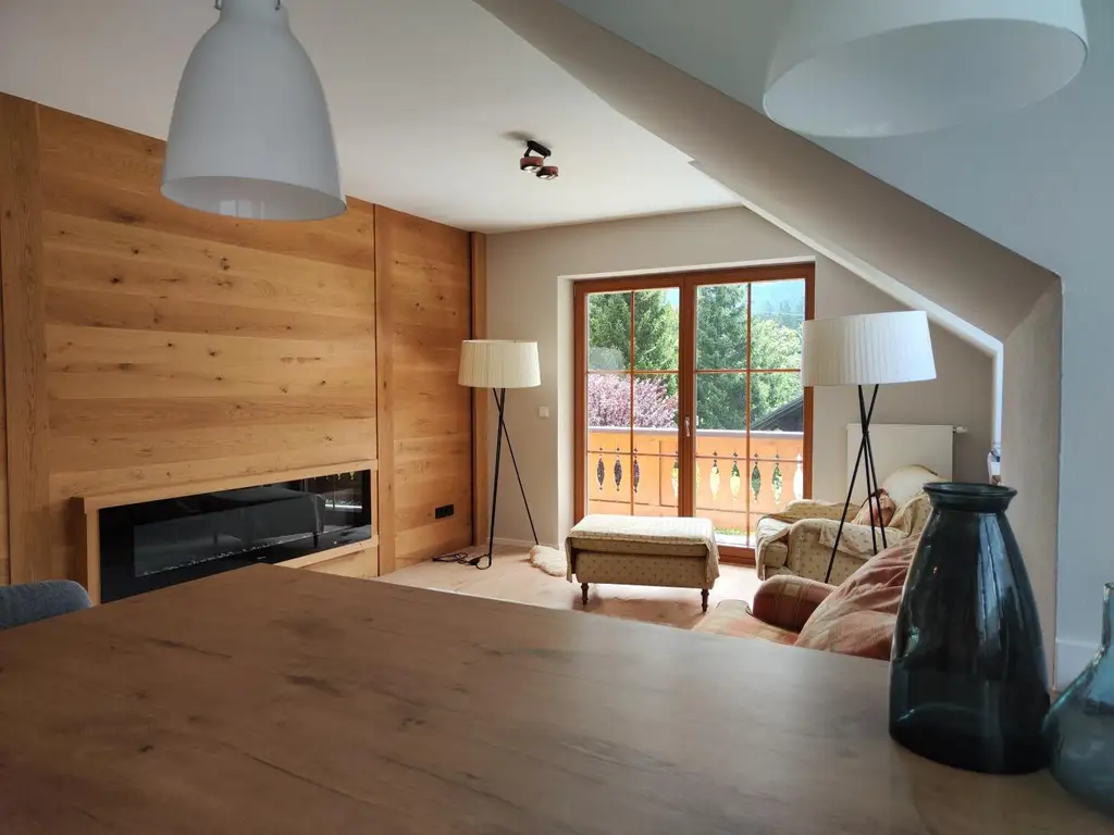 Möblierte Wohnung in Ruhelage mit Blick auf Loser und Dachstein
