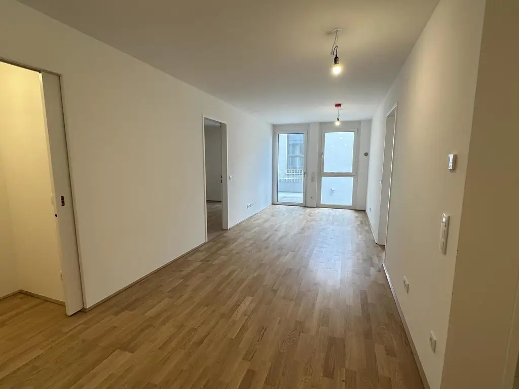 ZU HAUSE DIREKT AN DER U3