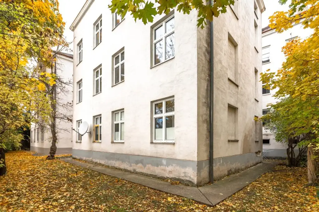 ++Fasangarten++ Altbautraum zum Selbstgestalten – 2-Zimmer-Wohnung mit Entwicklungspotenzial