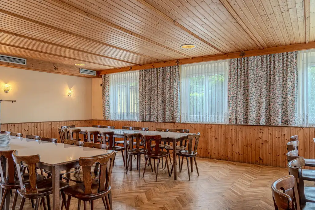 Beliebtes Traditionsgasthaus mit viel Potenzial – Gasthaus „Tonipeter“ in Voitsberg-Lobming steht zum Verkauf