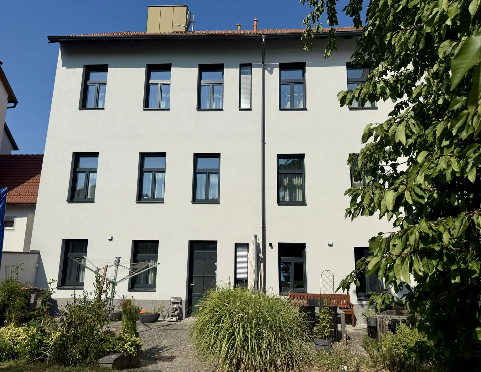 Hausansicht Garten