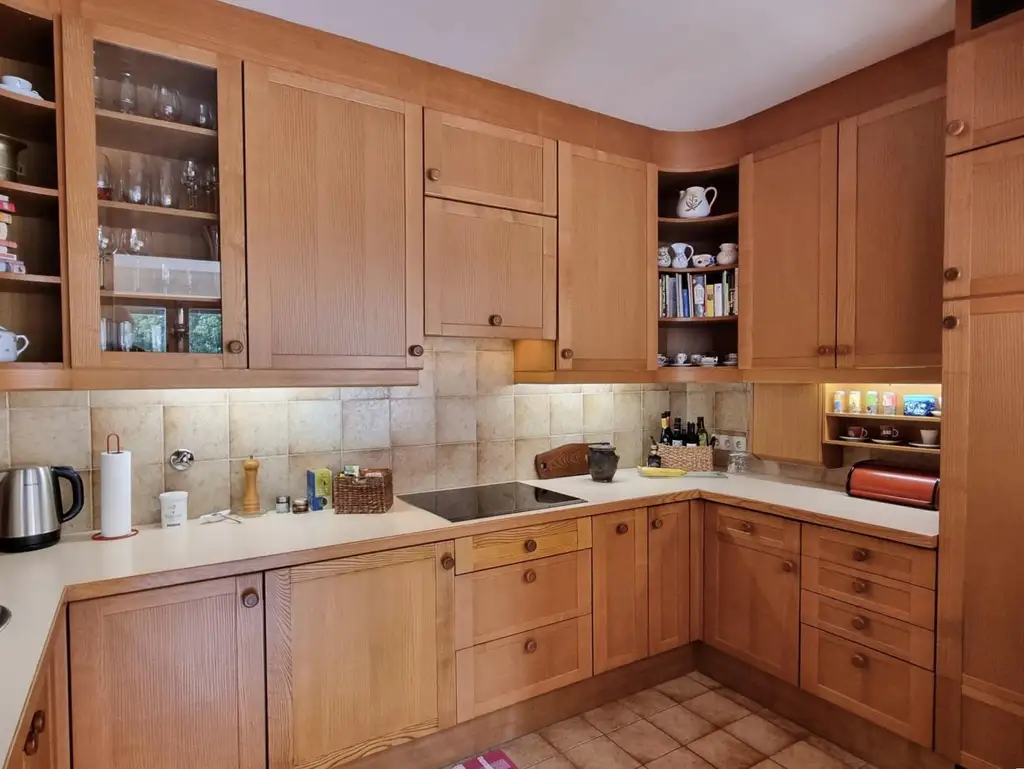 WOHNUNG  MIT  WOHNRECHT