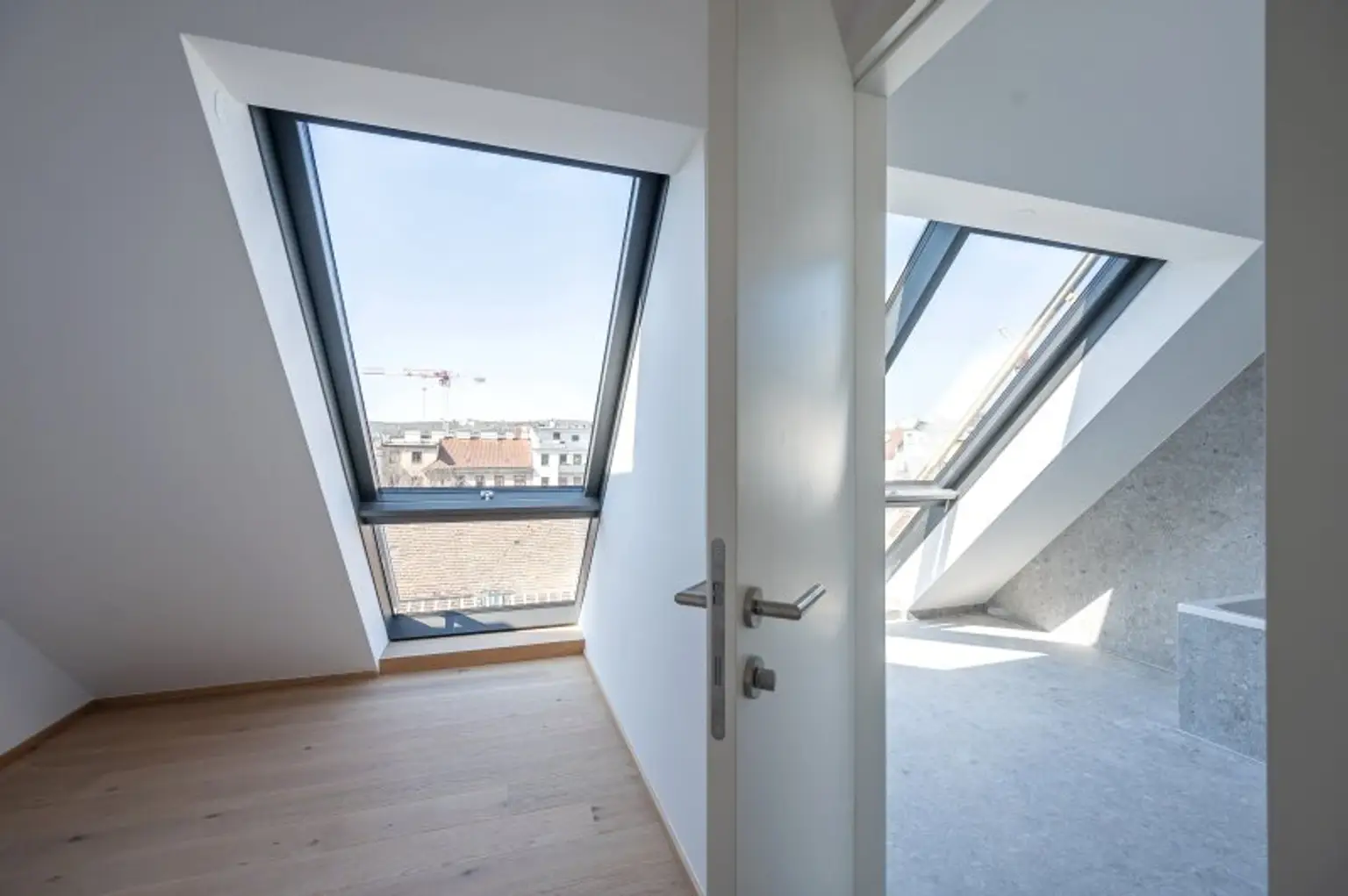++NEU++ Außergewöhnliche 2-Zimmer Dachgeschosswohnung in toller Lage (Erstbezug)