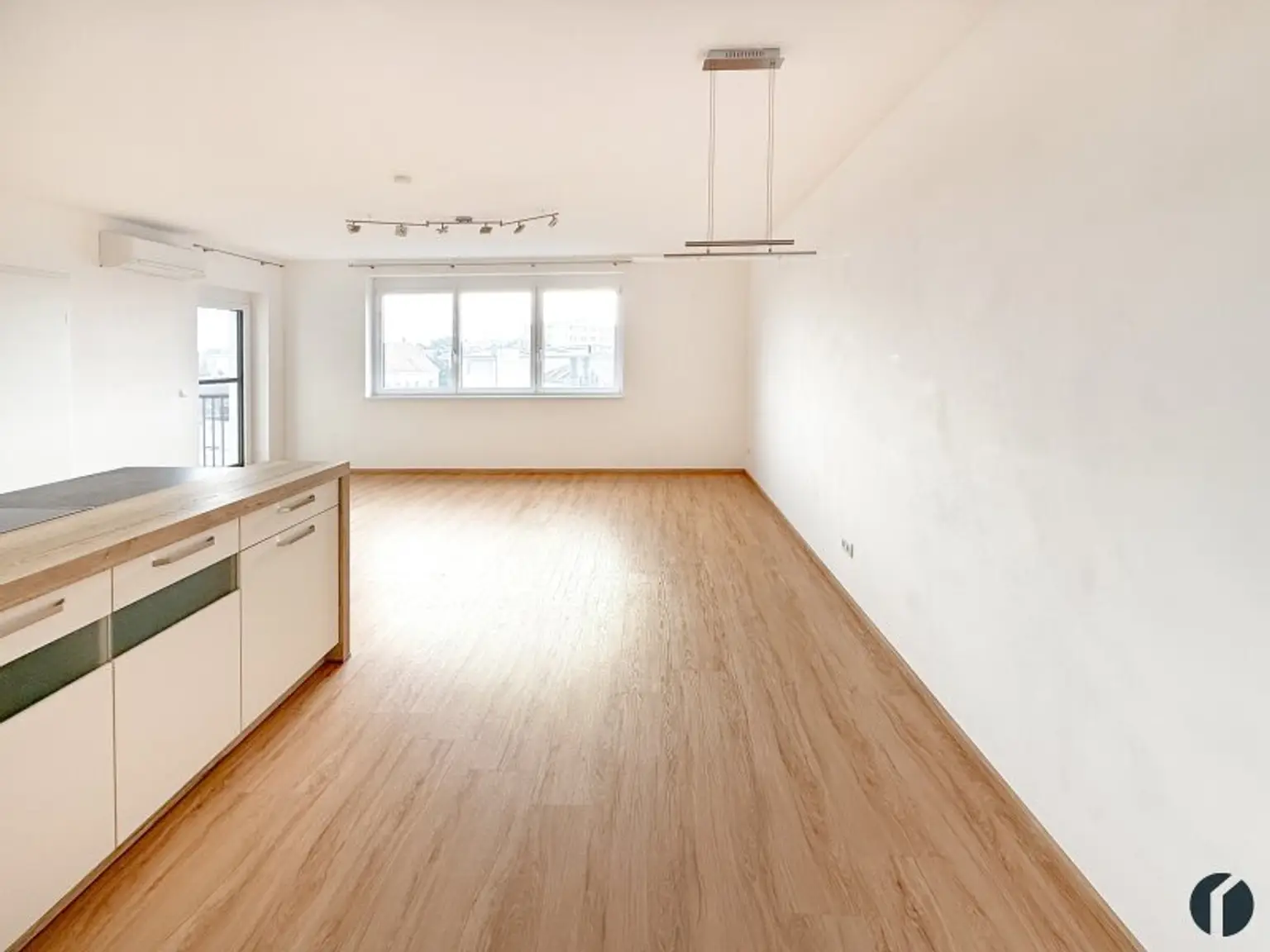 2-Zimmer-Wohnung mit Balkon, Klimaanlage & Parkplatz in zentraler Lage von Tulln