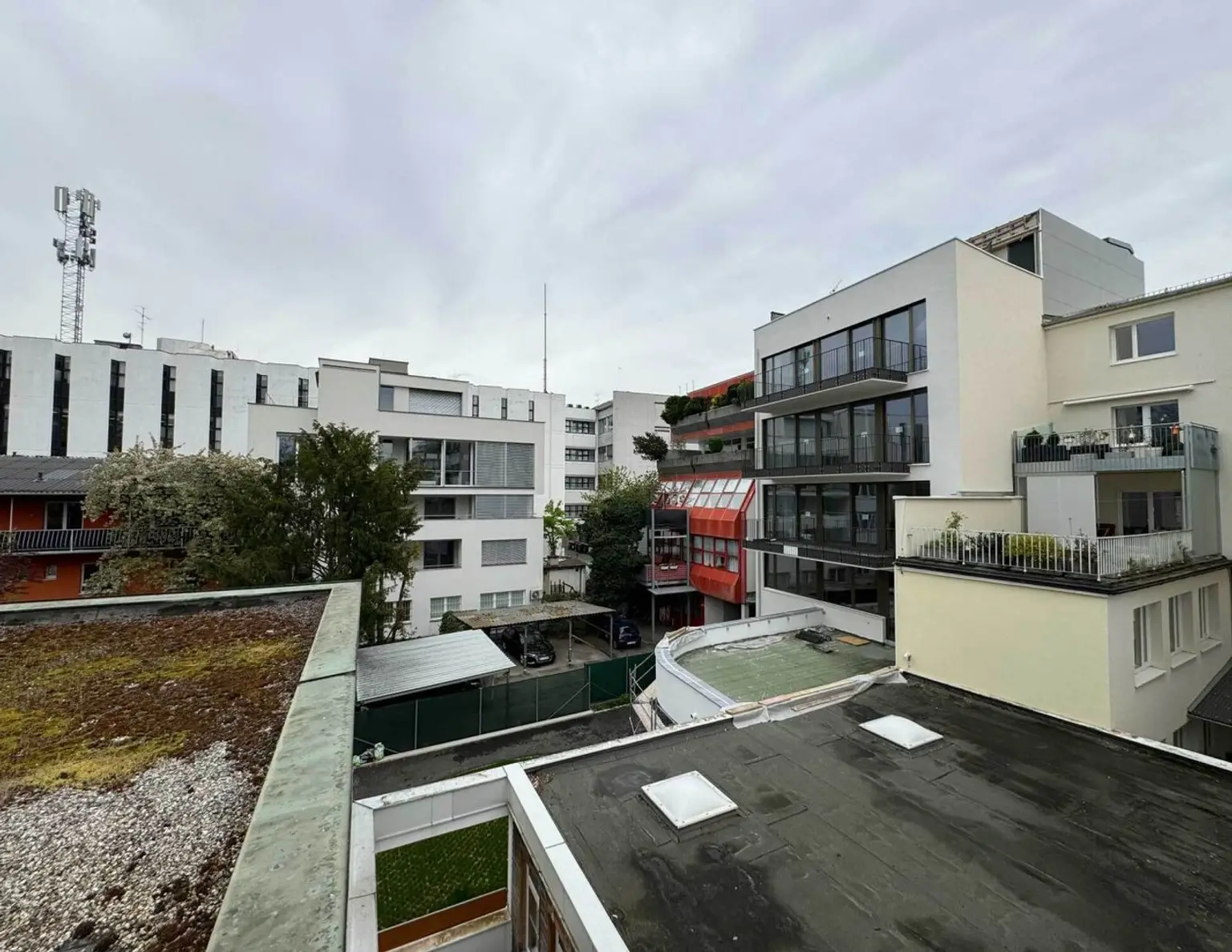 Bestandfreies Stadthaus mit Entwicklungspotential im Zentrum von Wels zu verkaufen