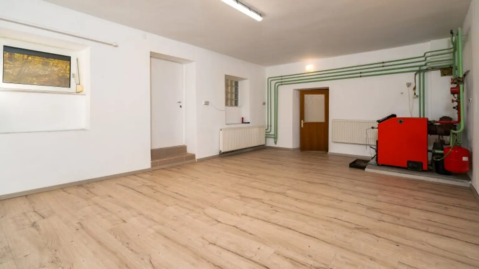 weitere Räumlichkeit - Ausgang Garten