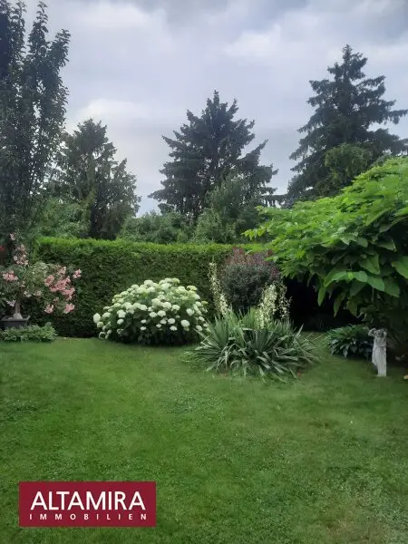 Ruhig und zentral, 4 Zi, sofort beziehbar, Pool
