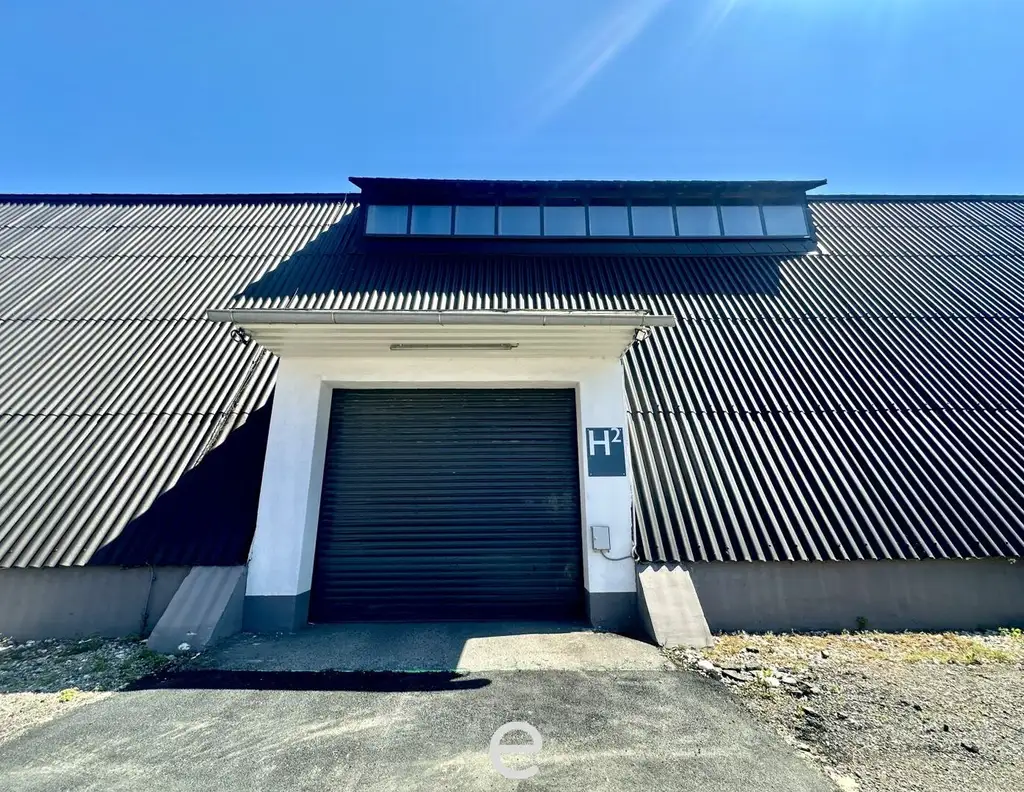 Kleinteilige Lagerhalle in Enns zu vermieten!