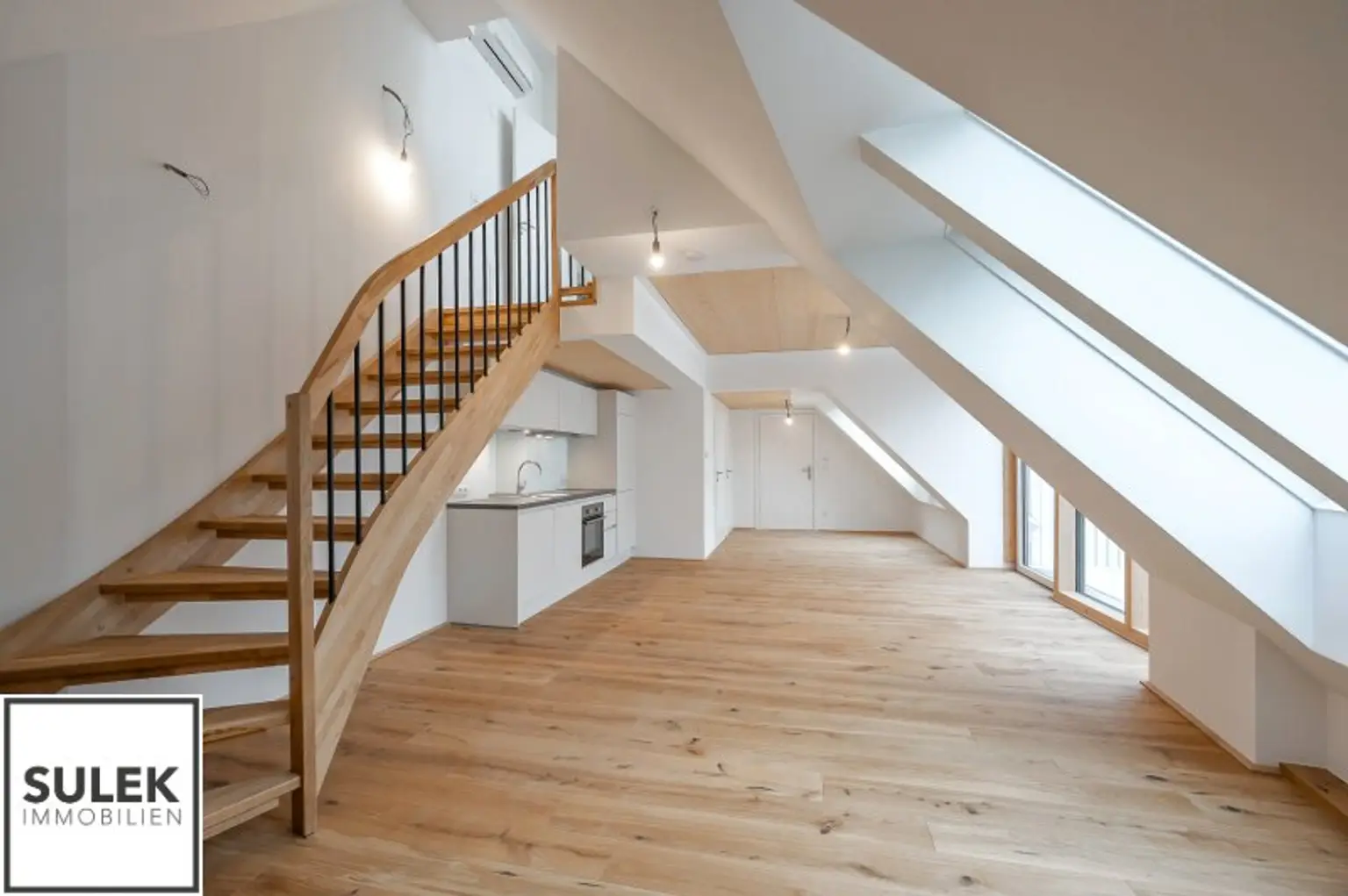 Dachgeschoßwohnung im Herzen des 2. Bezirks – 71 m² Wohnkomfort