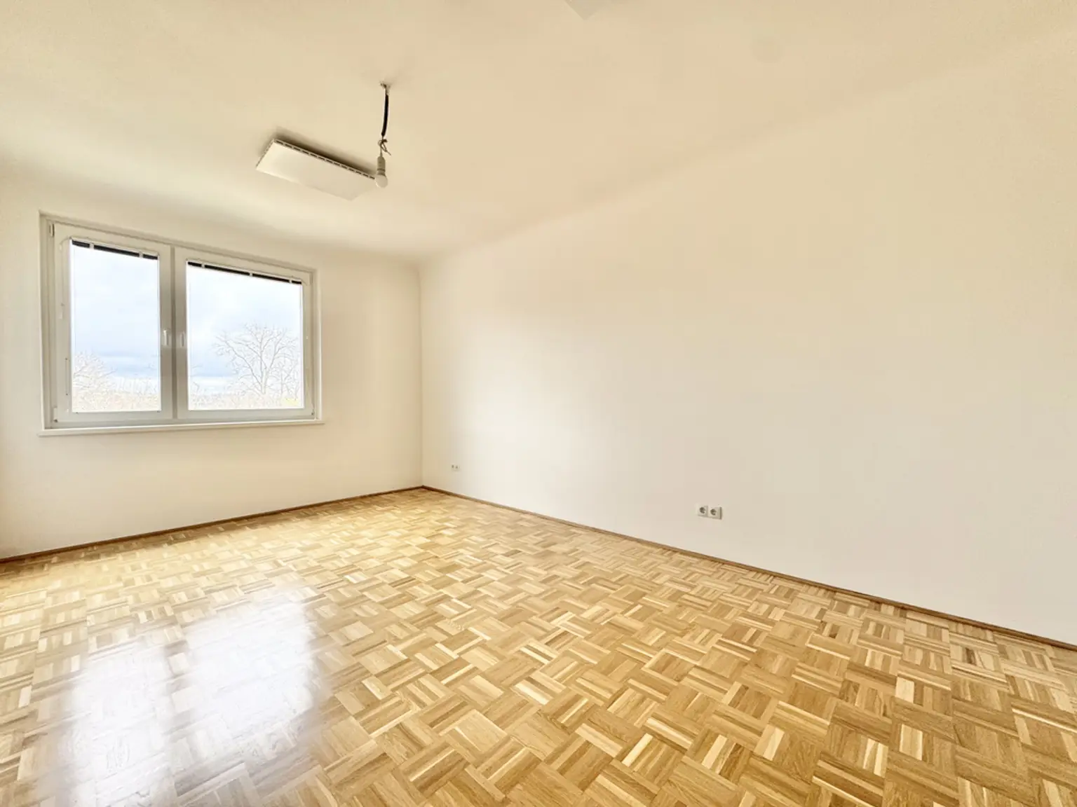 ERSTBEZUG NACH SANIERUNG | HELLE 2 ZIMMER | GRÜN-RUHELAGE