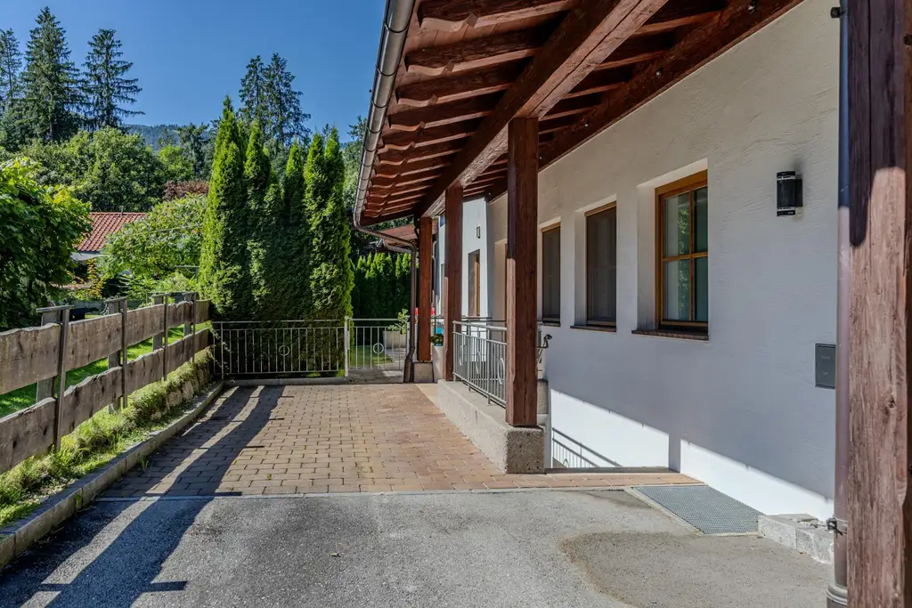 Schicke, exklusive Gartenwohnung in ruhiger Sonnenlage