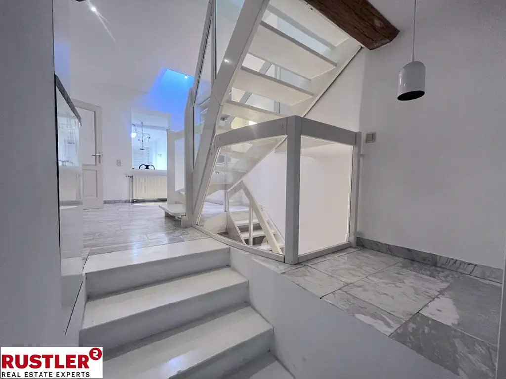 Einzigartiges Stadthaus im Herzen Mariahilfs | Dachterrasse | Garagenstellplatz vor der Haustüre