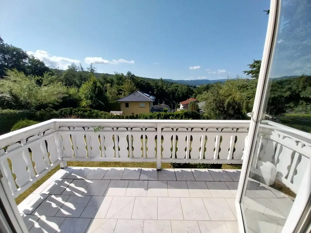 Sehr gepflegtes Einfamilienhaus, idyllische Grünlage in 3032 Eichgraben zu kaufen.