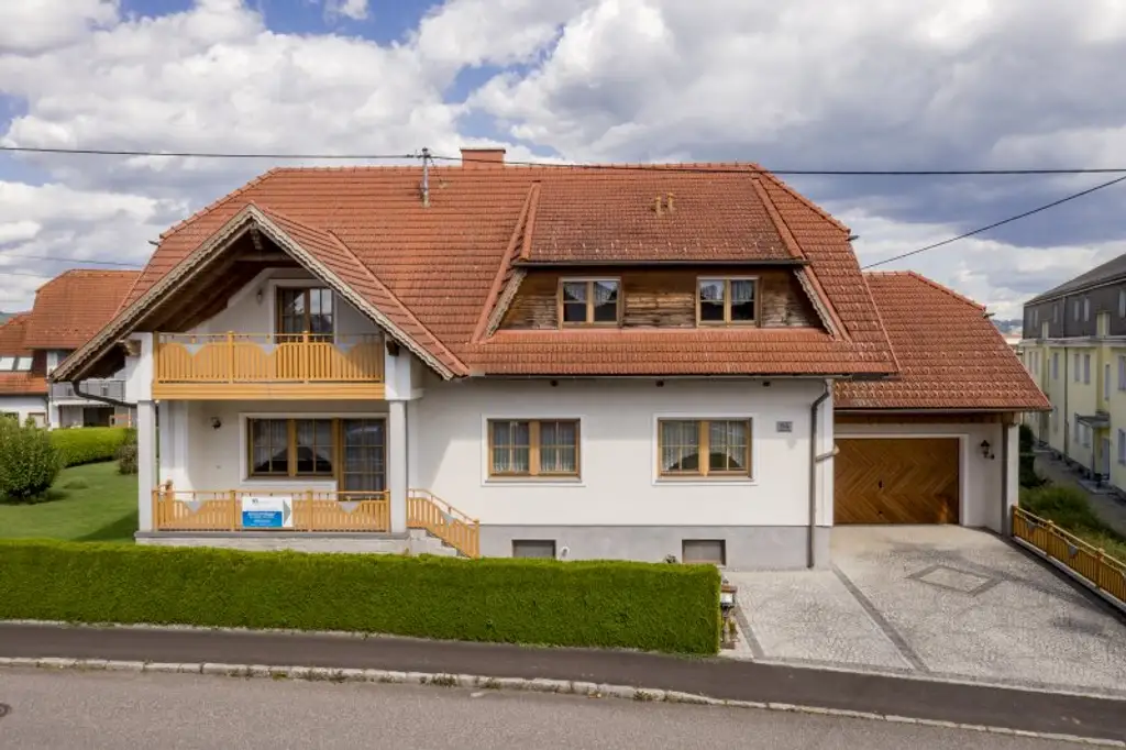 Viel Platz zum Wohnen und Arbeiten – sehr gepflegtes Zweifamilienhaus in Toplage von Pregarten